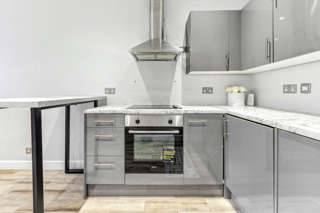 Property photo 3 of 8 Picture No. 22