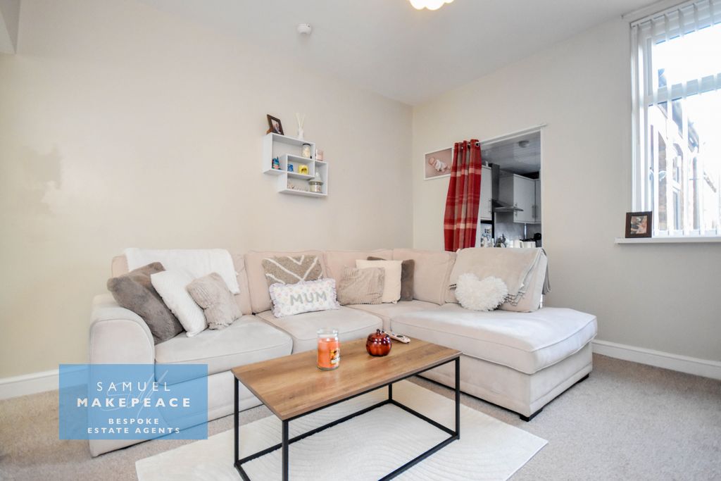 Property photo 3 of 13 Gallery