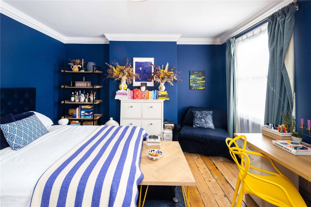 Property photo 2 of 21 Bedroom One View 2