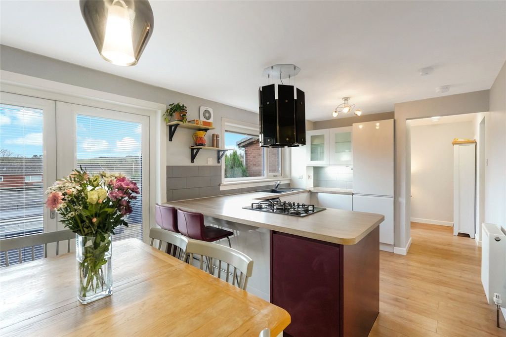 Property photo 3 of 21 Picture No. 10