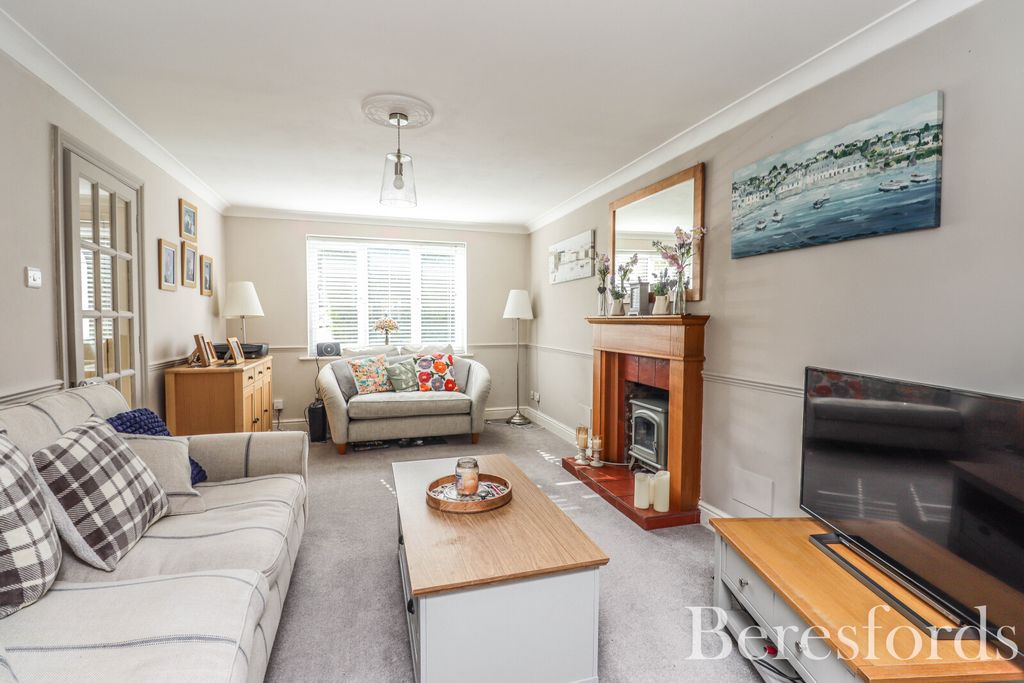 Property photo 2 of 16 Picture 2