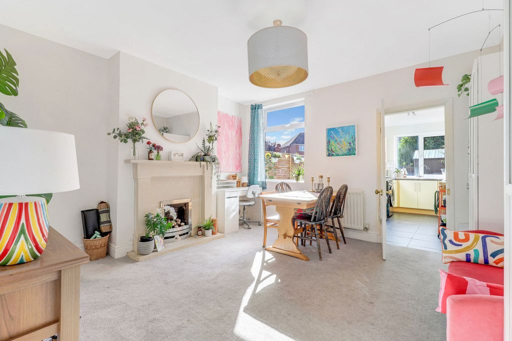 Property photo 2 of 19