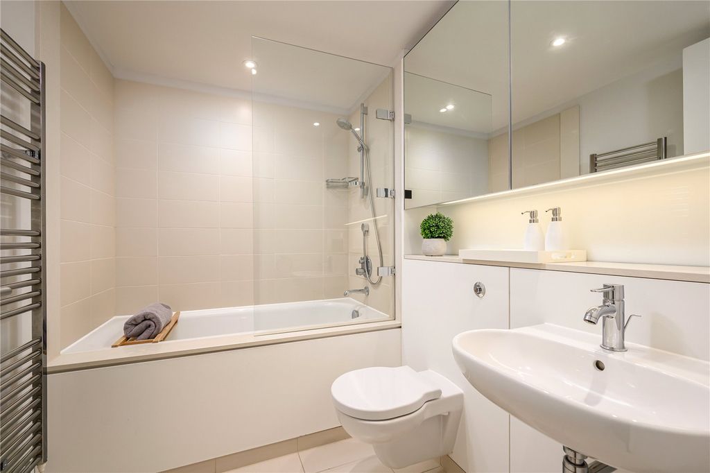 Additional image 9 of 4 bed flat for saleSimpson Loan, Quartermile, Edinburgh EH3