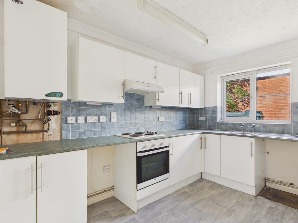 Property photo 2 of 14