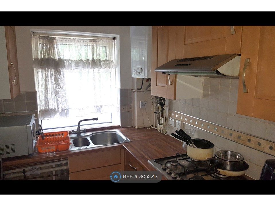 Property photo 3 of 15 Separate Kitchen