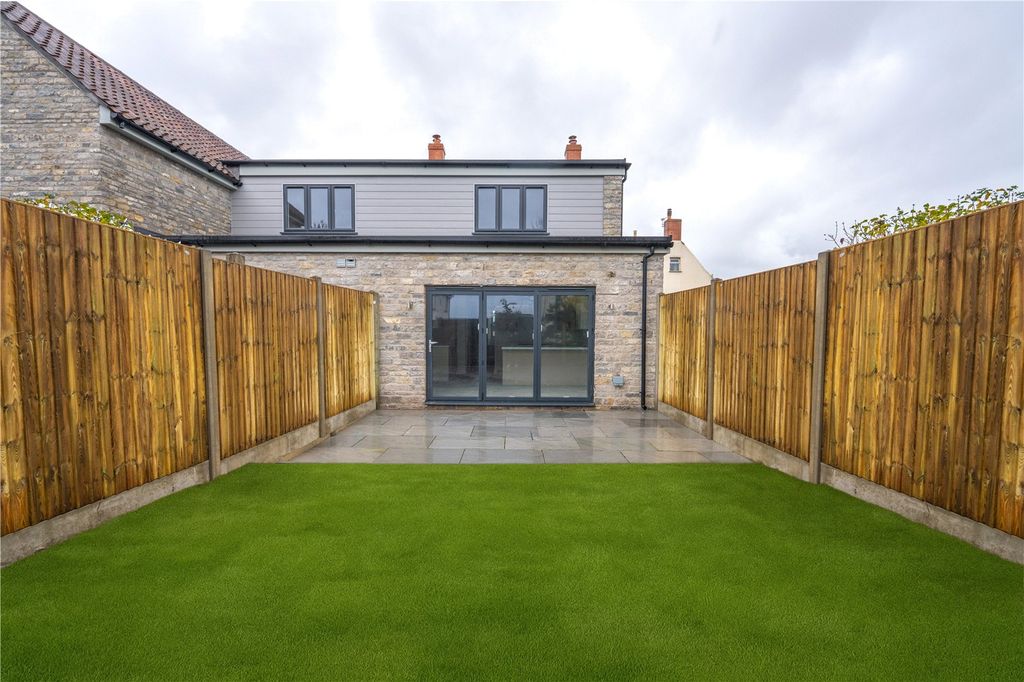 Property photo 3 of 16 Picture No. 09