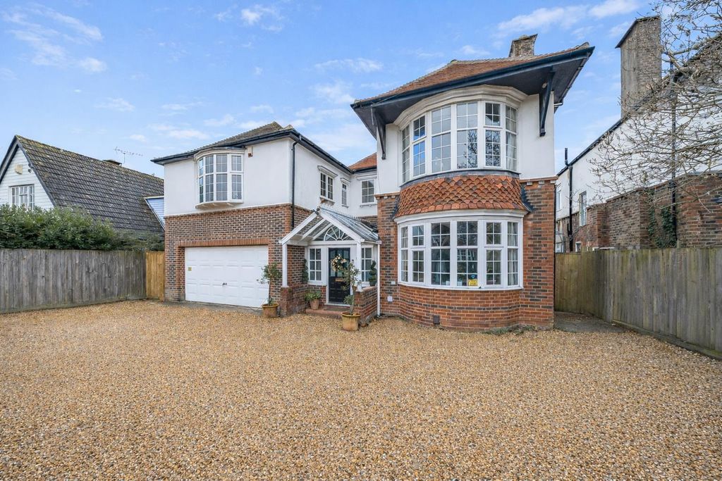 Property photo 1 of 20 Exterior