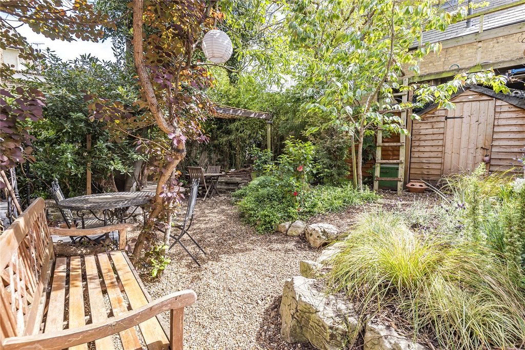 Property photo 3 of 26