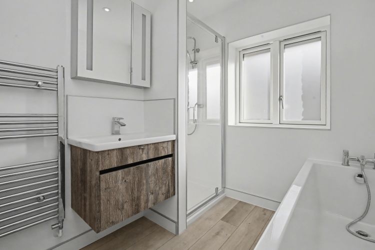 Property photo 3 of 9 322471