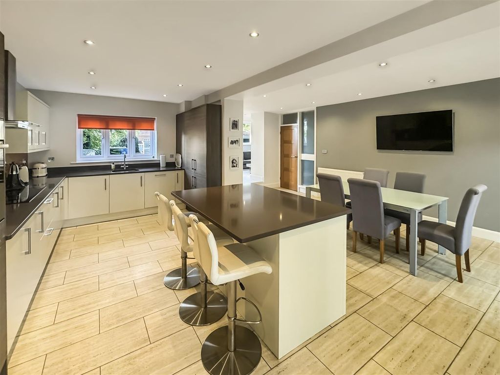 Property photo 2 of 23 9A8Bc63961A418E8F46d05Be087Df26B33E32F97.Jpg