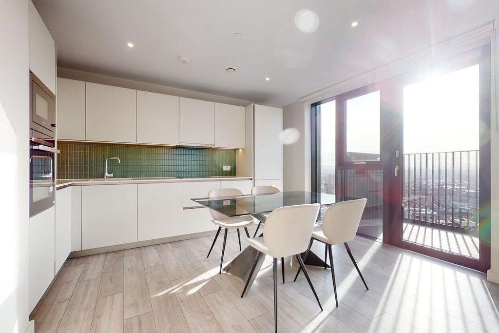 Property photo 1 of 25