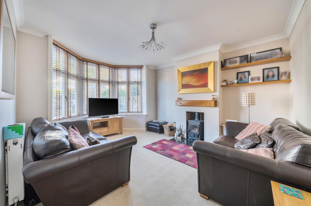 Property photo 2 of 19 1395429-17-695Be4E532527.Jpg