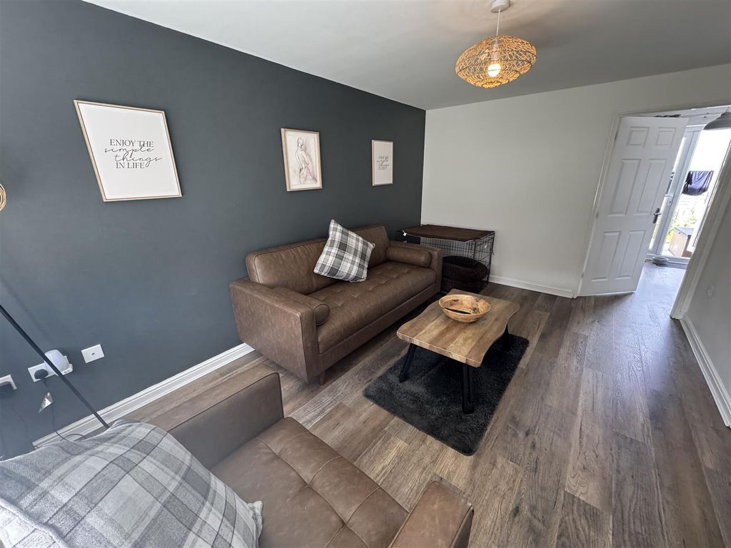 Property photo 3 of 15 Img_2503.Jpg