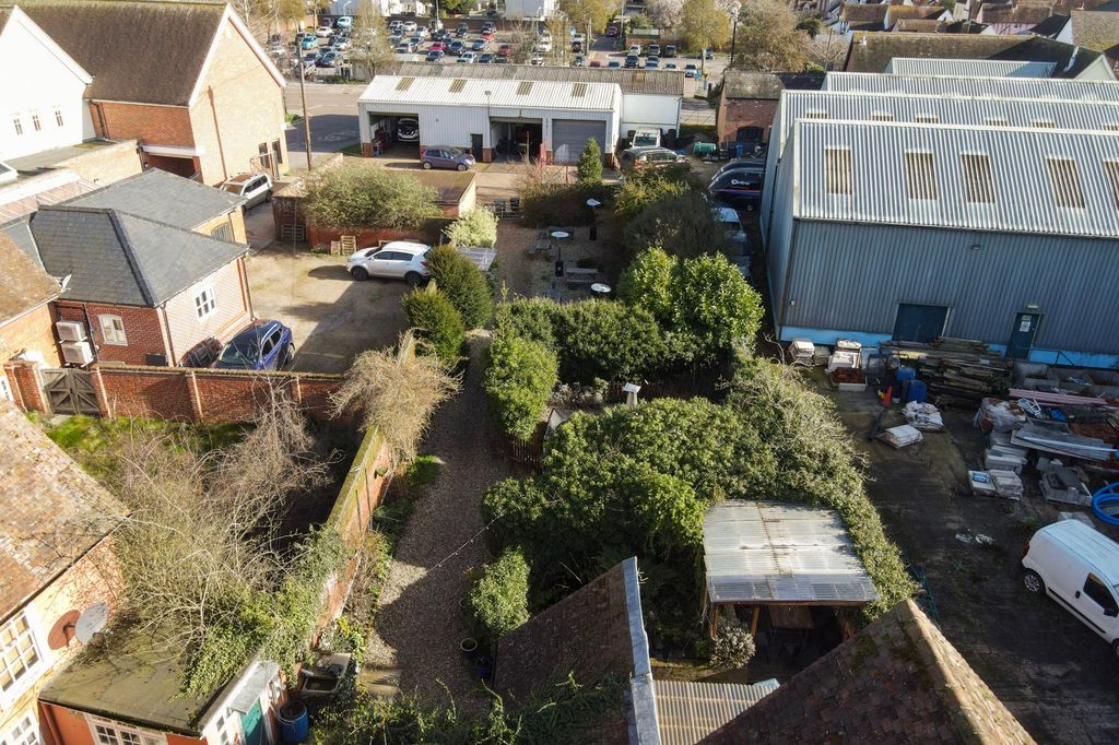 Property photo 3 of 3