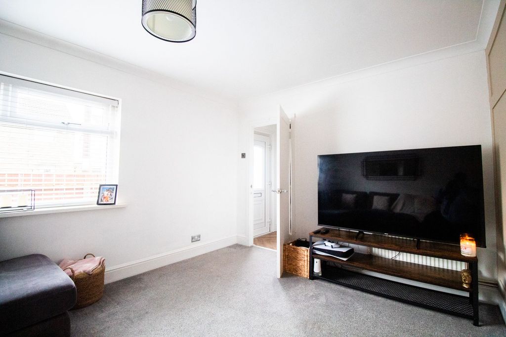 Property photo 3 of 16 Living Room