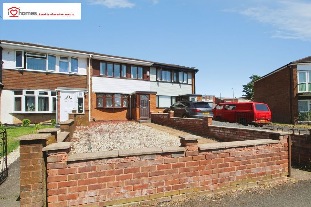 Property photo 1 of 13 Photo 8