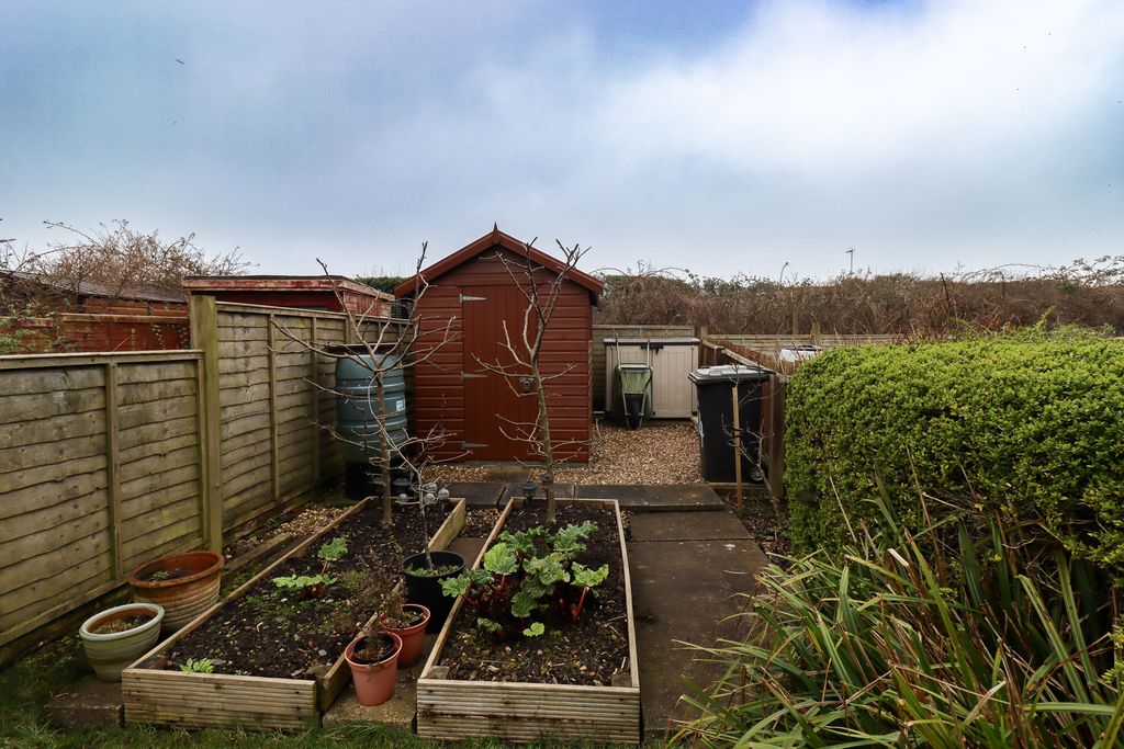 Additional image 20 of 4 bed terraced house for saleWest Avenue, Filey YO14