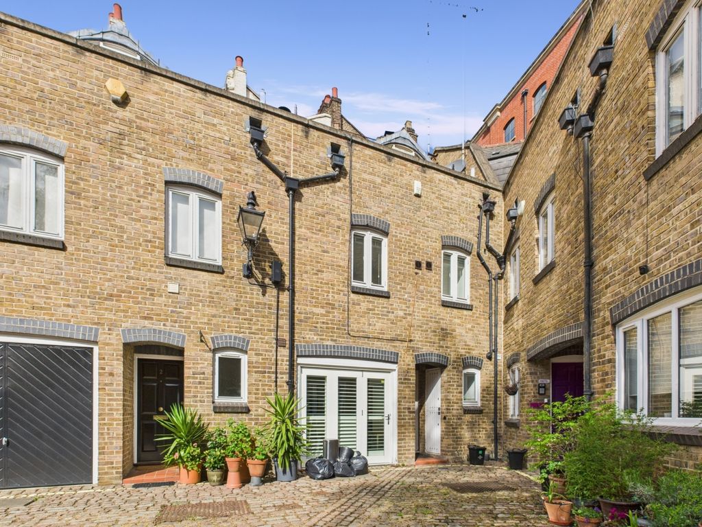 Property photo 2 of 9 External