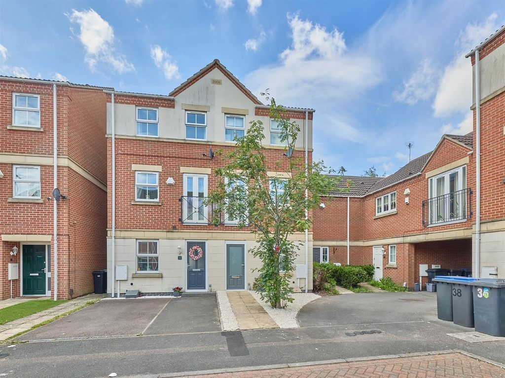Property photo 1 of 16 Richmond Gate Hinckley_13.Jpg