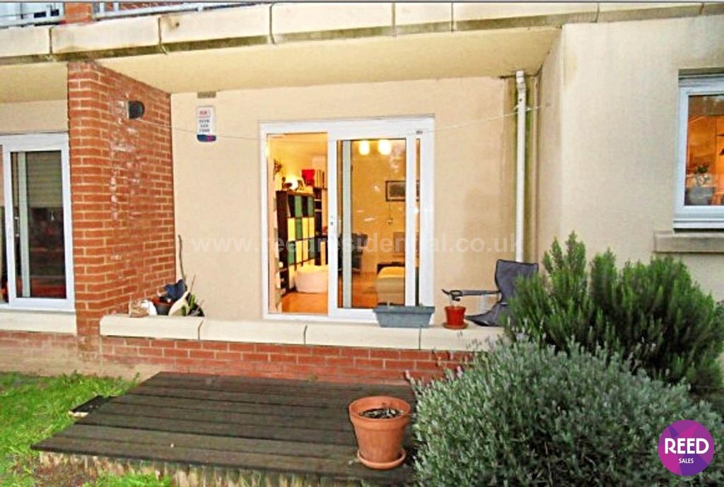 Property photo 3 of 10