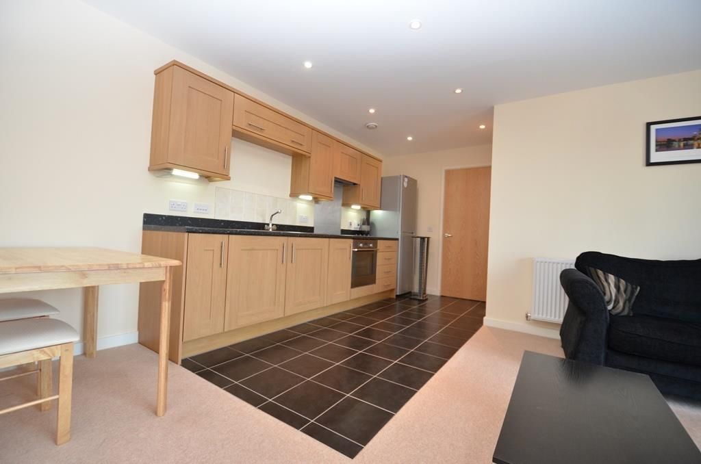 Property photo 3 of 12 Kitchen