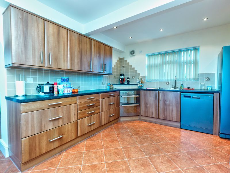 Property photo 2 of 22 Photo 3