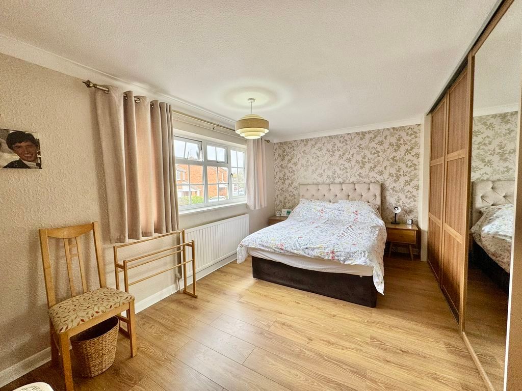 Property photo 3 of 34 Photo 1