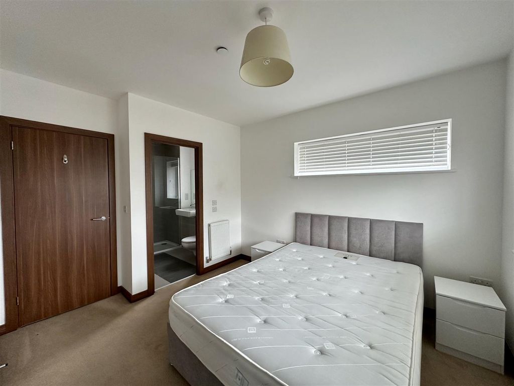 Property photo 3 of 12 Img_0122.Jpeg