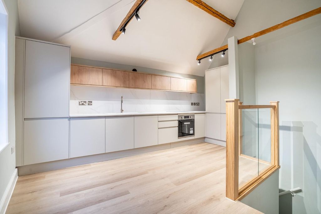 Property photo 2 of 15 Wg-16.Jpg