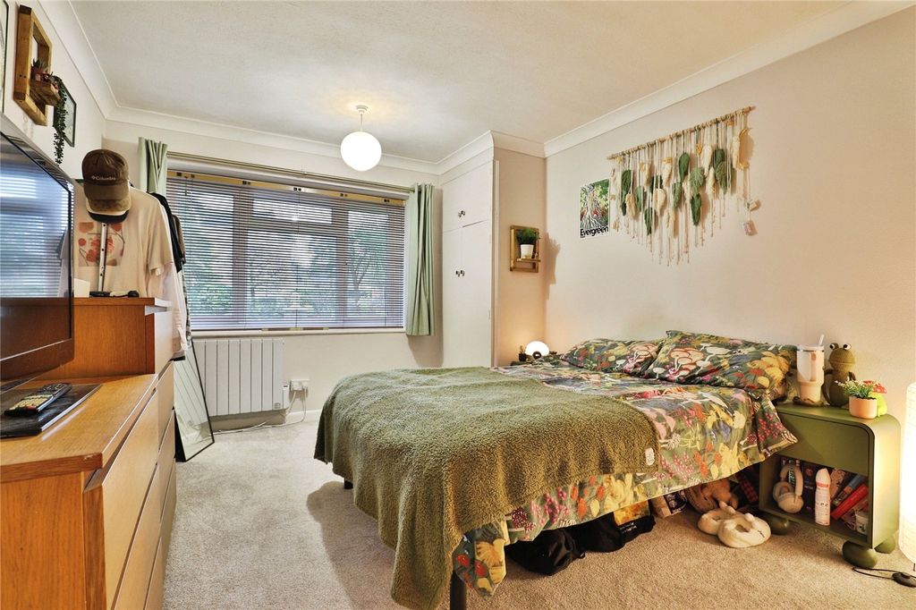 Property photo 3 of 19 Picture No. 10