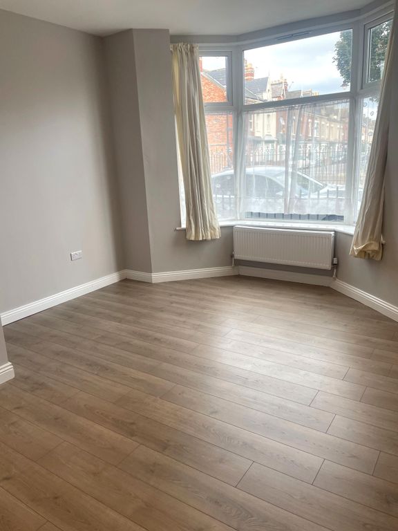 Property photo 2 of 5