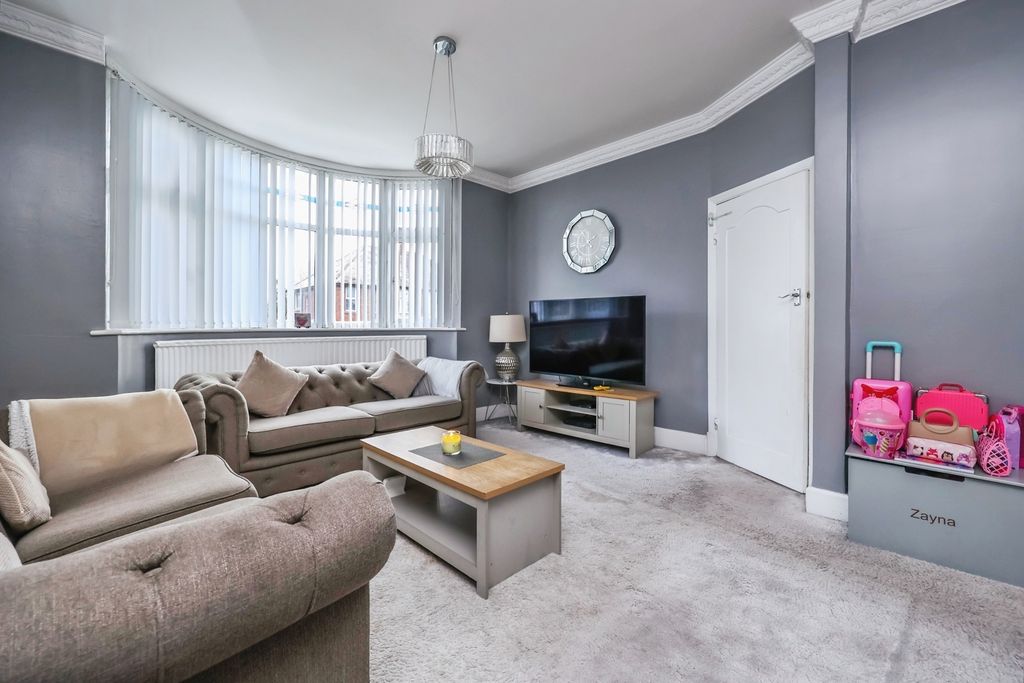 Property photo 2 of 17 Pbox-Img.Jpg