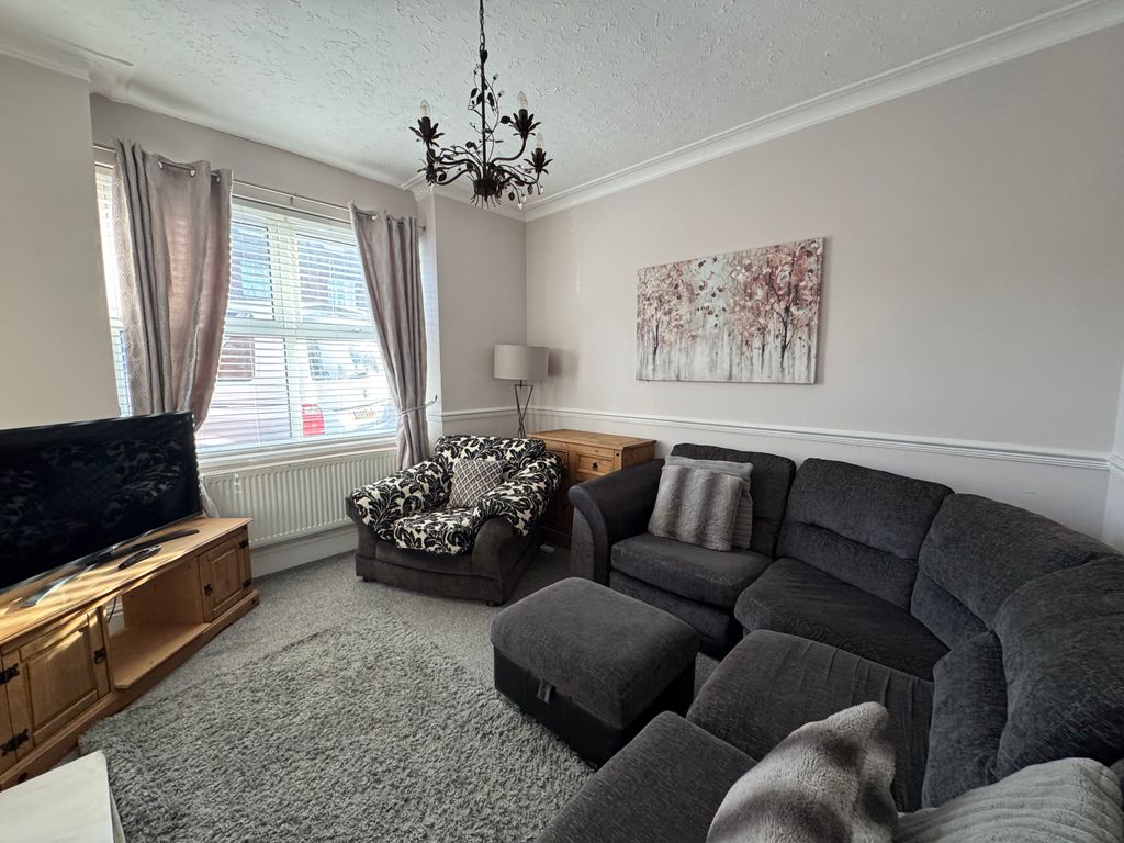 Property photo 2 of 17 Img_4572