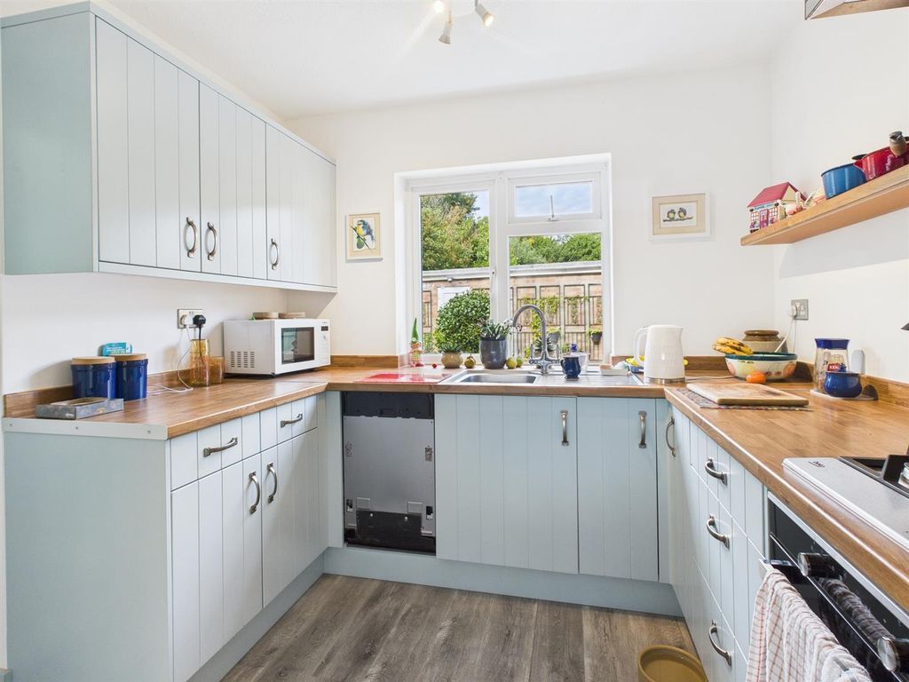 Property photo 2 of 22 Cam04116G0-Pr0263-Still012.Jpg