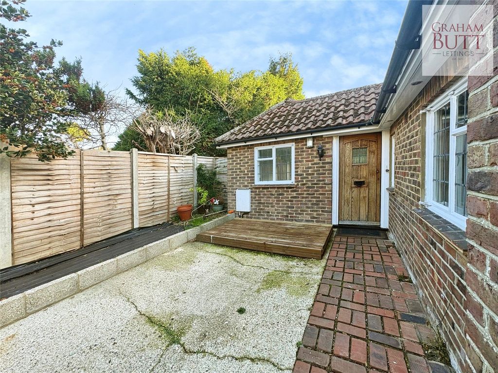 Property photo 2 of 25 Picture No. 36