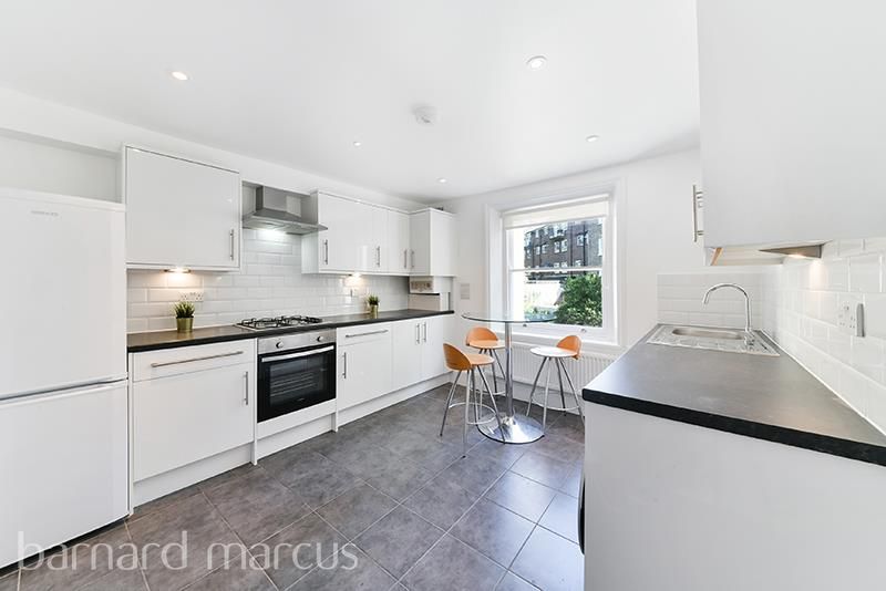 Property photo 1 of 10 Kitchen