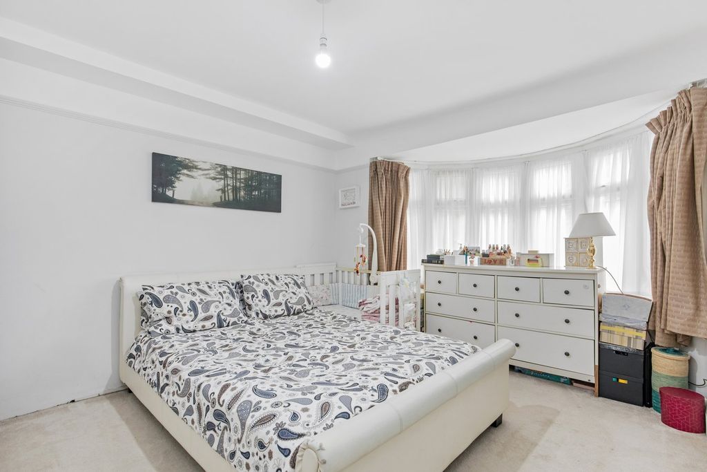 Property photo 3 of 22