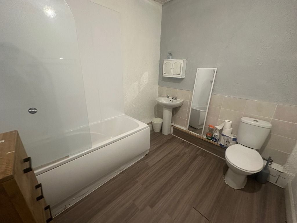 Additional image 9 of 4 bed flat to rentKing Street, Stirling Town, Stirling FK8
