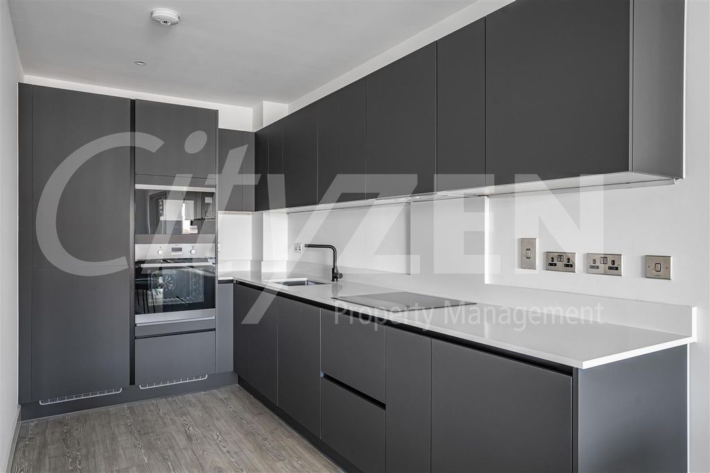Property photo 2 of 35 Kitchen