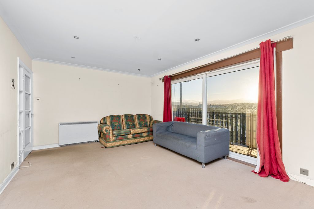 Property photo 3 of 15 Property Image 4