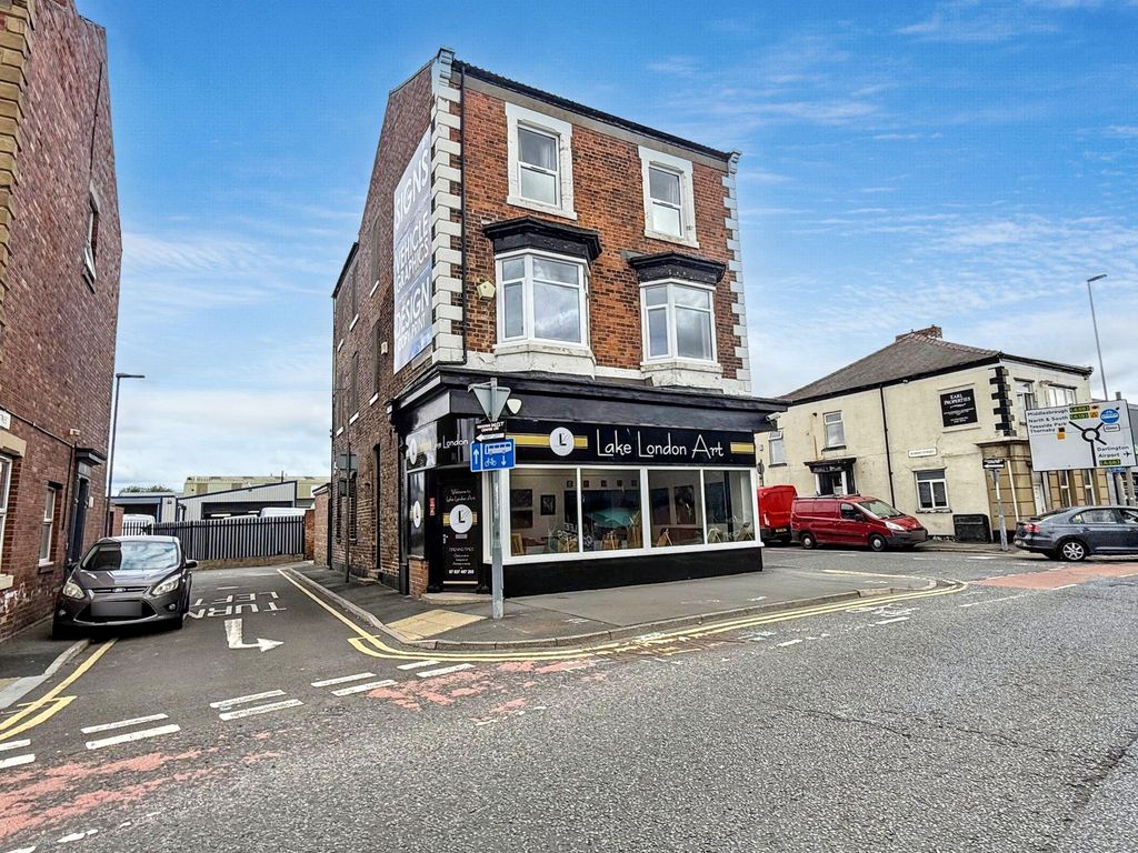 Property photo 2 of 22