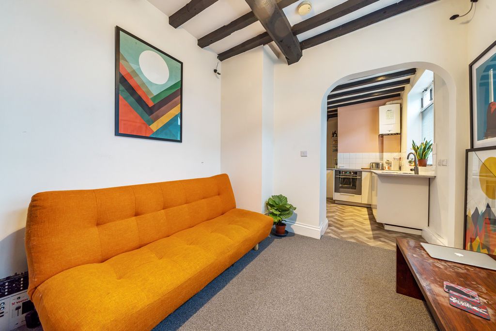 Property photo 3 of 19