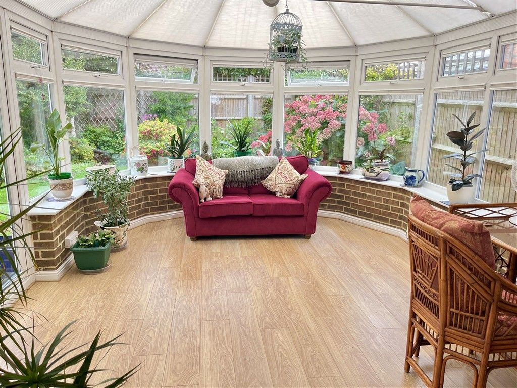 Property photo 2 of 16 Conservatory