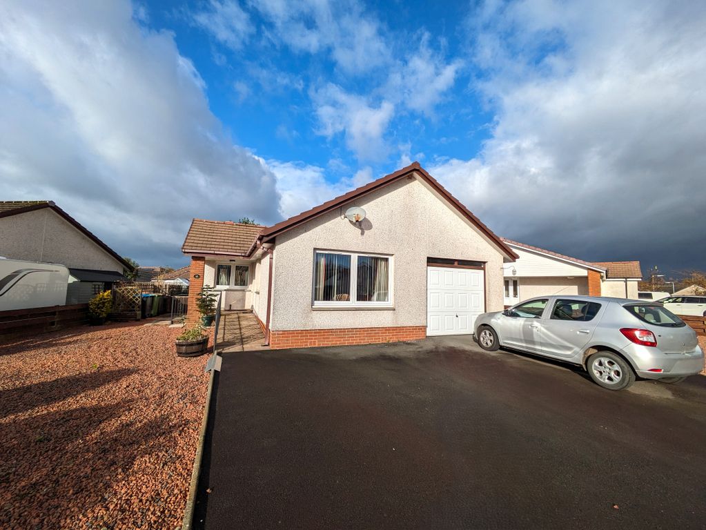 Property photo 2 of 31