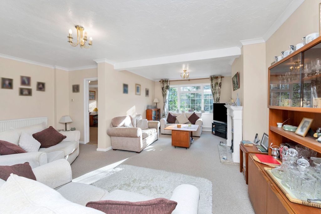 Property photo 3 of 20