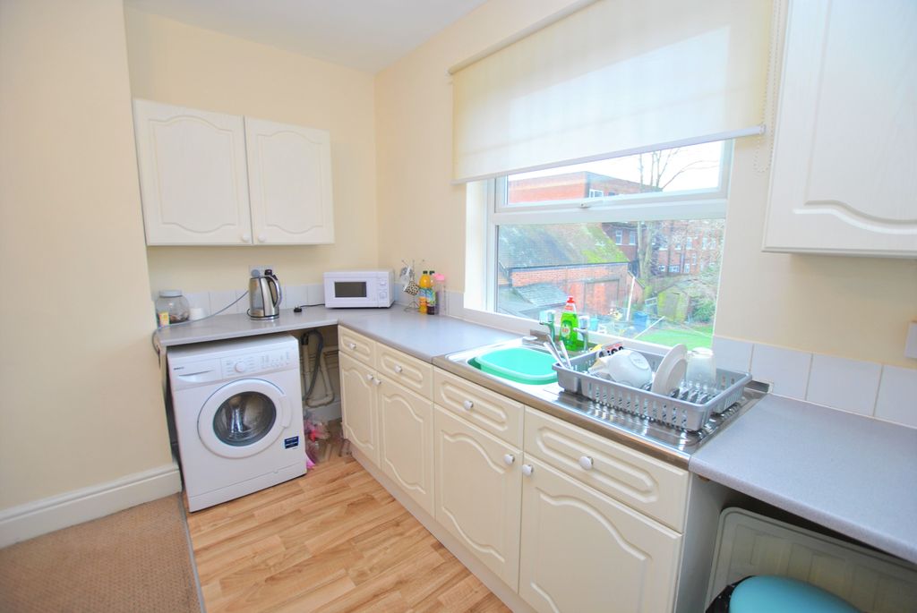 Property photo 3 of 12 Photo 03