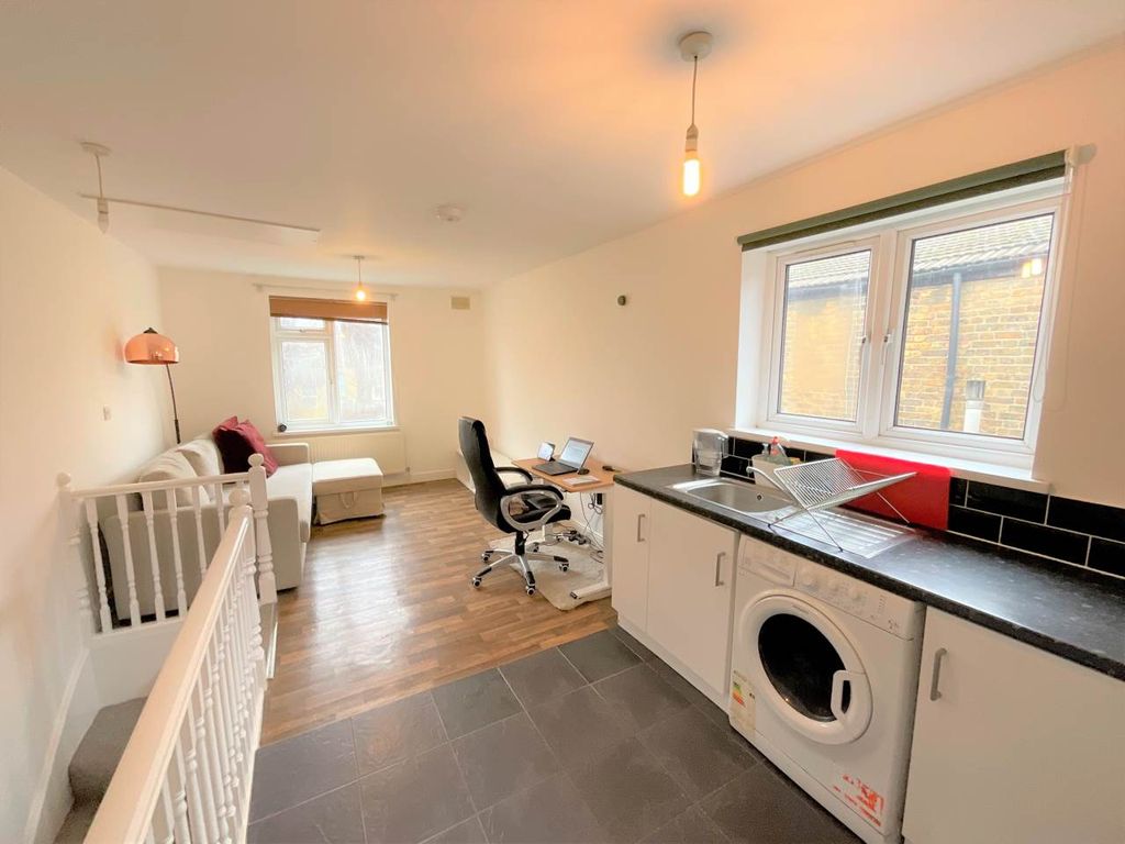 Property photo 3 of 6 Img_2179