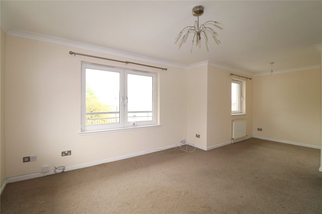 Property photo 3 of 8 Picture No. 05
