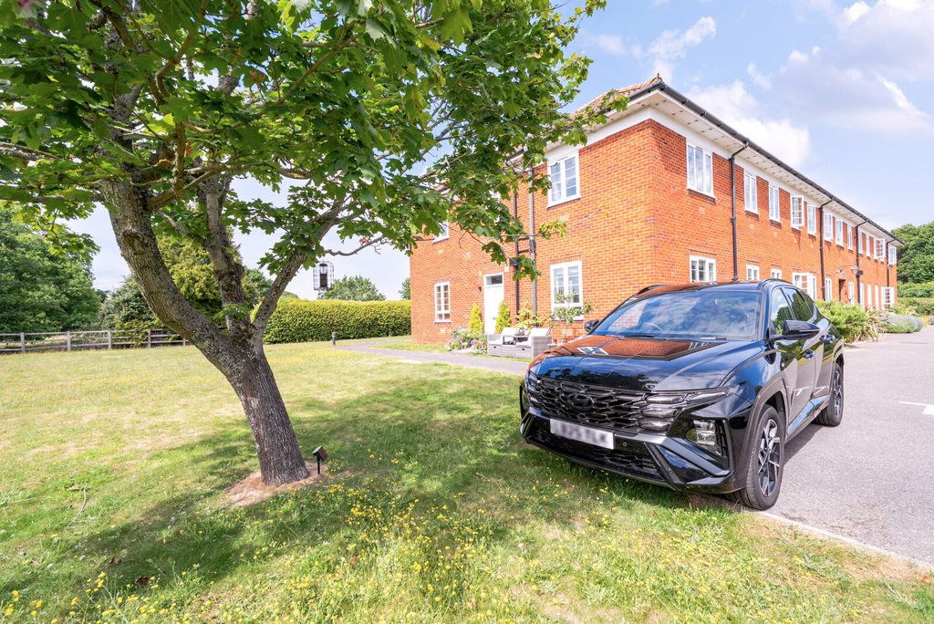 Property photo 2 of 20 1484511-7-6A4288B...