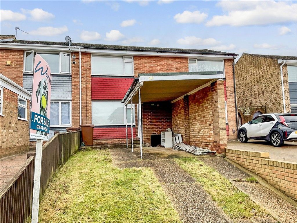 Property photo 1 of 8 Front